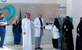 باعتبارهم خط الدفاع الأول.. إدارة المستشفى الألماني تكرّم المتميزين من كادر التمريض (صور)