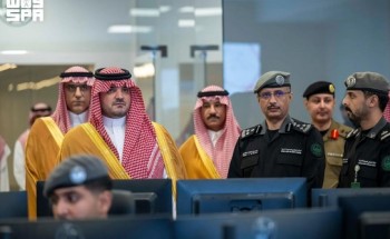 وزير الداخلية يدشّن المركز الرقمي للعمليات الأمنية في جدة