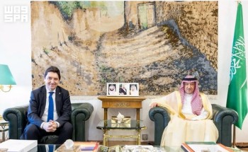 نائب وزير الخارجية يستقبل رئيس مجموعة الصداقة البرلمانية السعودية الفرنسية بمجلس الشيوخ الفرنسي