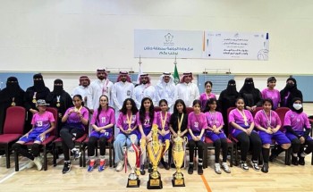 فرع وزارة الرياضة بجازان يكرّم فريق النيزك النسائي بعد تحقيقه ثلاث بطولات إقليمية