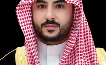 سمو وزير الدفاع يعزي رئيس الوزراء القطري في وفاة الشيخ حمد بن خليفة آل ثاني