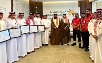 الهلال الأحمر السعودي يمنح ست شهادات امتثال إسعافي لإدارات فرع «الموارد البشرية» بتبوك
