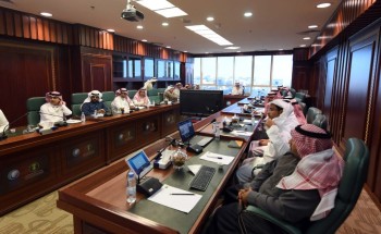 وزير البيئة والمياه والزراعة يقف ميدانياً على سير العمل في إنجازات مشاريع مياه الشرب بمدينة أبها