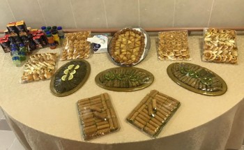 بالصور احتفال مركز التأهيل الشامل بالمقيمة العنود في يوم مولدها