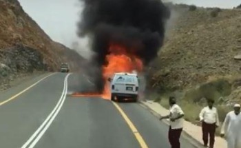 فيديو جديد يوثق لحظة احتراق عربة نقل الأموال على طريقة بيشة – سبت العلايا