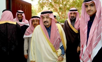 أمير منطقة الرياض يؤدي صلاة الميت على الأميرة جواهر بنت فهد آل مشاري رحمها الله