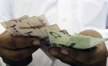 “وزارة المالية” تنفي فرض رسوم على التحويلات النقدية للعاملين الأجانب