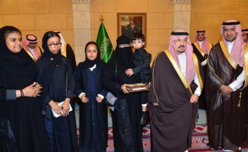 أمير الرياض يسلّم مفاتيح وحدات الإسكان التنموي لأكثر من 200 أسرة