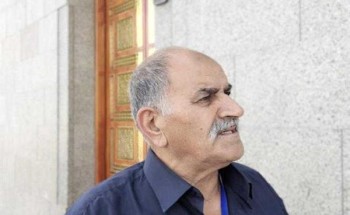 حاج فلسطيني يصل إلى الأراضي المقدسة رفقة زوجته الثانية لأداء الحج عن الأولى غرِّد