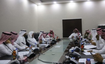 مجلس بلدي جازان يناقش وضع القرى المضافة لنطاق المجلس حديثاً