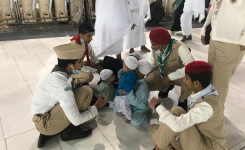 كشافو الجوف يشاركون بالأعمال التطوعية بالحرم المكي