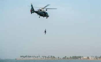 صور.. عروض بحرية وترفيهية في ختام المهرجان البحري بقاعدة الملك فيصل بجدة