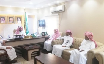 محافظ الداير يبحث مع ” التجارة” مراقبة الاسعار وتنشيط الحركة التجارية