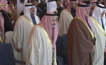 بالفيديو.. خادم الحرمين الشريفين يُشَرِّف سباق الهجن الكبير بـ «الجنادرية»