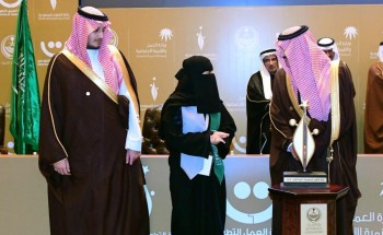 أمجاد المالكي وفريقها التطوعي يضيئون حياة 7800 كفيف حول العالم