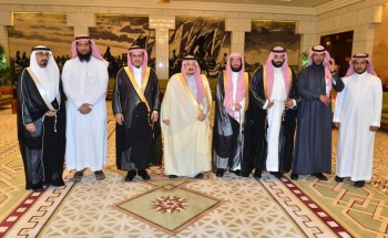 أمير منطقة الرياض يستقبل أعضاء جمعية نحّال التعاونية ويدشّن برنامج “عالم صحي”