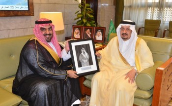 سمو أمير منطقة الرياض يستقبل الدكتور الحنيحن
