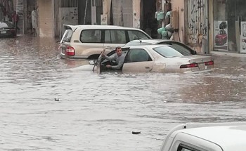شوارع القصيم تتحول إلى بحيرات.. و«بلدية عنيزة» تعلق على غرق المنطقة الصناعية (فيديو وصور)