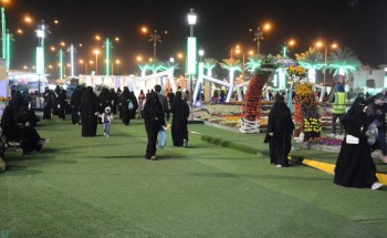 إقبالاً كبيراً على فعاليات مهرجان الزهور والبيئة بالرس