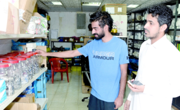 بعد أسبوعين من بدء تطبيق قرار توطينها.. عدد من محال مواد البناء يغلق أبوابه