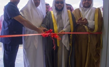 محافظ الكامل يفتتح مشروعي مركز صحي العياب ومركز صحي الغريف