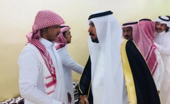 محافظ الحائط ينقل تعازي سمو وزير الداخلية و أمير حائل ونائبه لذوي رجل أمن شرطة فيضة أثقب