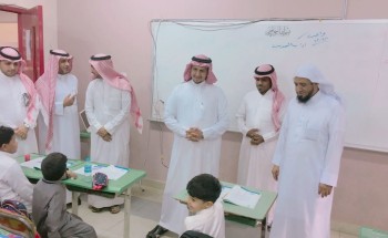 مدير التعليم جازان يزور مدارس مكتب تعليم المسارحة والحرث