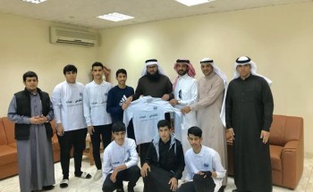 الزيدان يدشن فريق ثانوية أحد التطوعي تحت شعار تطوعي عبادة