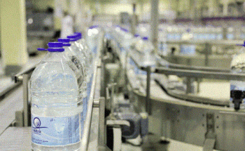 “المياه” تعلن تقليص حجم عبوات مياه زمزم إلى 5 لترات.. وتوضح السبب