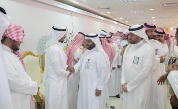 بالصور..”صحة الرياض” تقيم حفل معايدة لمنسوبيها