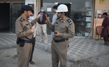 مدني “بريدة ” يباشر حريق بمستودع تخزين الاثاث