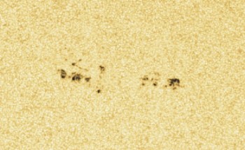 “بقعة شمسية” كبيرة تواجه كوكبنا