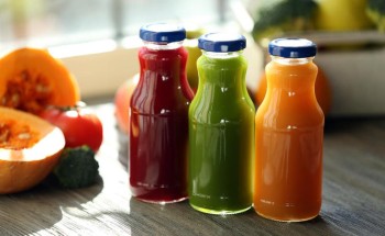 “الصحة”: العصائر المحلاة خيار غير صحي.. وهذه أبرز مخاطرها