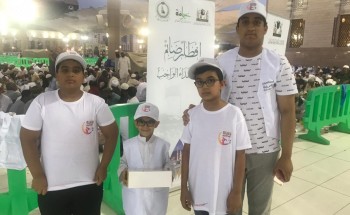 500 وجبة في المسجد النبوي صدقة عن شهداء الوطن