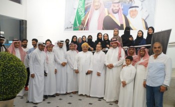 “الرايقي” يفتتح معرض فريق ” مومينت” بمركز أدهم للفنون بجدةض