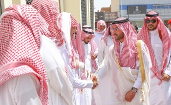 صور.. نائب أمير منطقة حائل يؤدي الصلاة على شهيد الواجب فارس الشمري