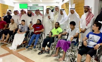 رسم البسمة والفرحة على مرضى مستشفى الملك عبد العزيز بقسم التأهيل الطبي بجدة