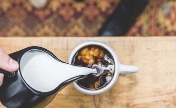 مفاجأة” خبراء يحذرون من تناول الشاي بالحليب .. ويكشفون عن السبب!