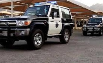 لصوص يقتلعون صرافاً آلياً بواسطة “بوكلين”.. ويشعلون النار فيه بعد مطاردتهم من الشرطة