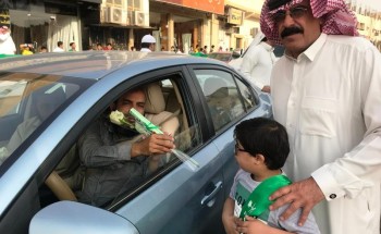 طلاب التربية الخاصة بمدرسة الملك عبد العزيز يشاركون بيوم الوطن