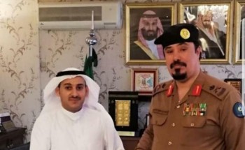 وزير الداخلية يكرم مواطنًا أنقذ أسرة من الغرق بمحايل عسير