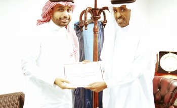 رئيس لجنة (( تراحم )) جازان يكرم فريق لجنة الخدمة الاجتماعية بالغرفة التجارية