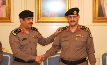نائب مدير شرطة حائل يقلد العميد الشمري رتبته الجديدة