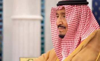 بالصور.. خادم الحرمين يتسلم التقرير السنوي لـ”ساما” ويشيد بجهودها في خدمة الاقتصاد الوطني