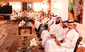 جراح مخ وأعصاب يحذر من أوزان الحقائب المدرسية واستخدام الاجهزة الذكية على العمود الفقري والرقبة