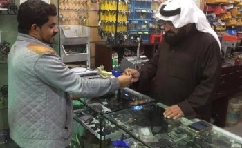 تعرف على قصة أحد أقدم صانعي المفاتيح في المملكة