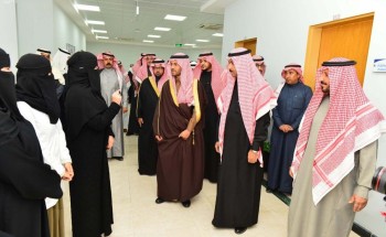 نائب أمير حائل يزور مجمع كليات الطالبات