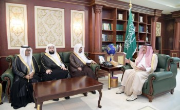 أمير منطقة جازان يستقبل إمام ومؤذن المسجد الحرام