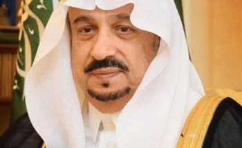 سمو أمير الرياض يؤدي صلاة العيد ويستقبل المهنئين ويباشر عمله خلال إجازة العيد