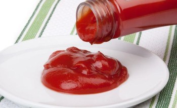 إشاعة تروّج لاحتواء الكاتشب على الكوكايين والكحول وبقايا حيوانات ميتة.. و”الغذاء والدواء” ترد